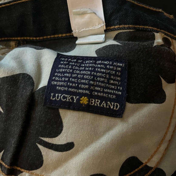 Mens Lucky brand jeans.  Size 38x30 - Picture 8 of 8